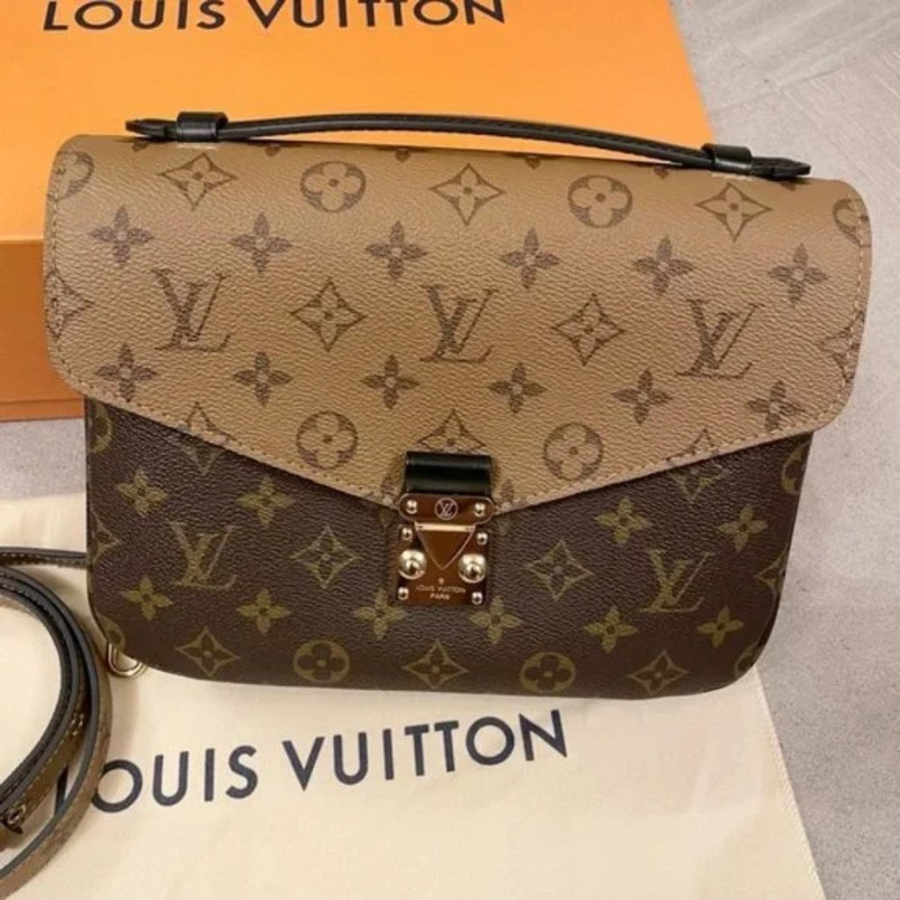 Louis Vuitton Pochette Metis Reverse versatile Monogram Bag